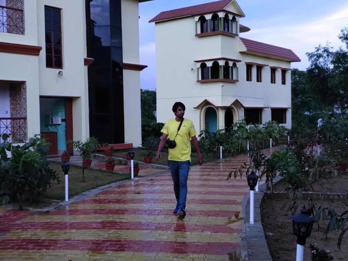 Mayabon Resort Bolpur Shānti Niketan Eksteriør billede